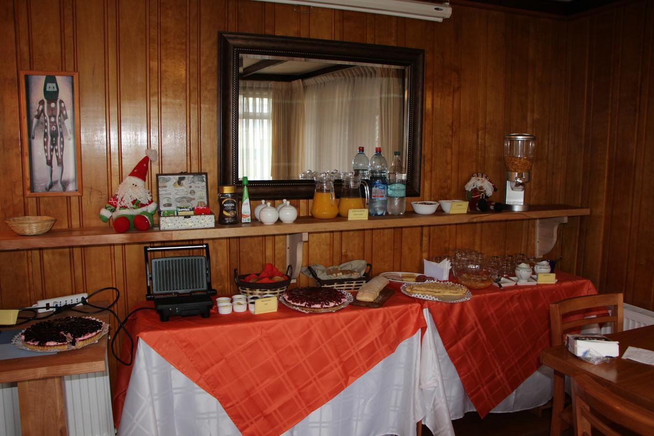 Hostal Fernando De Magalhaes Punta Arenas Ngoại thất bức ảnh